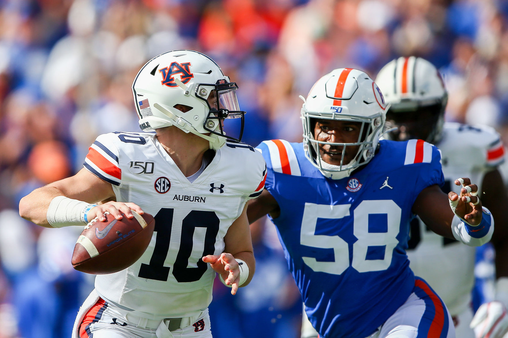Auburn QB Bo Nix, 33-1